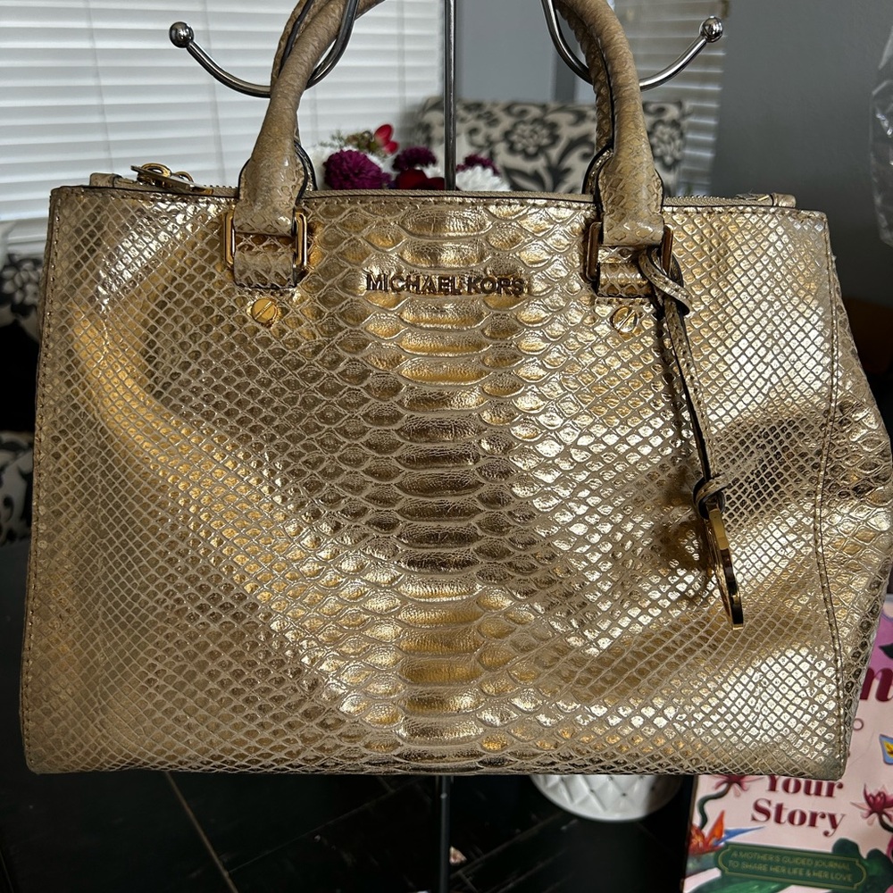 Michael Kors Gold tote GUC